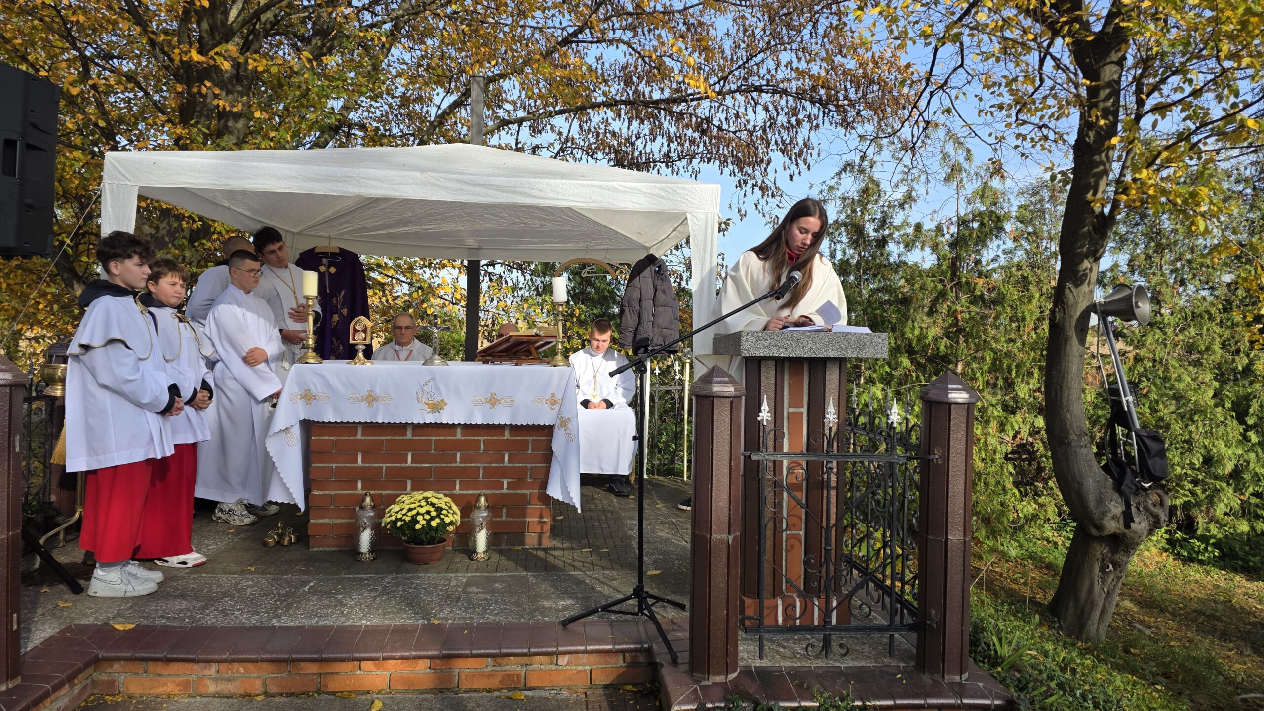 Read more about the article Uroczystość Wszystkich Świętych